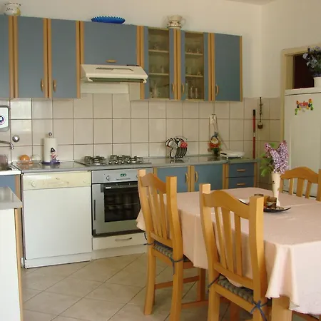 Apartment Milena Pula